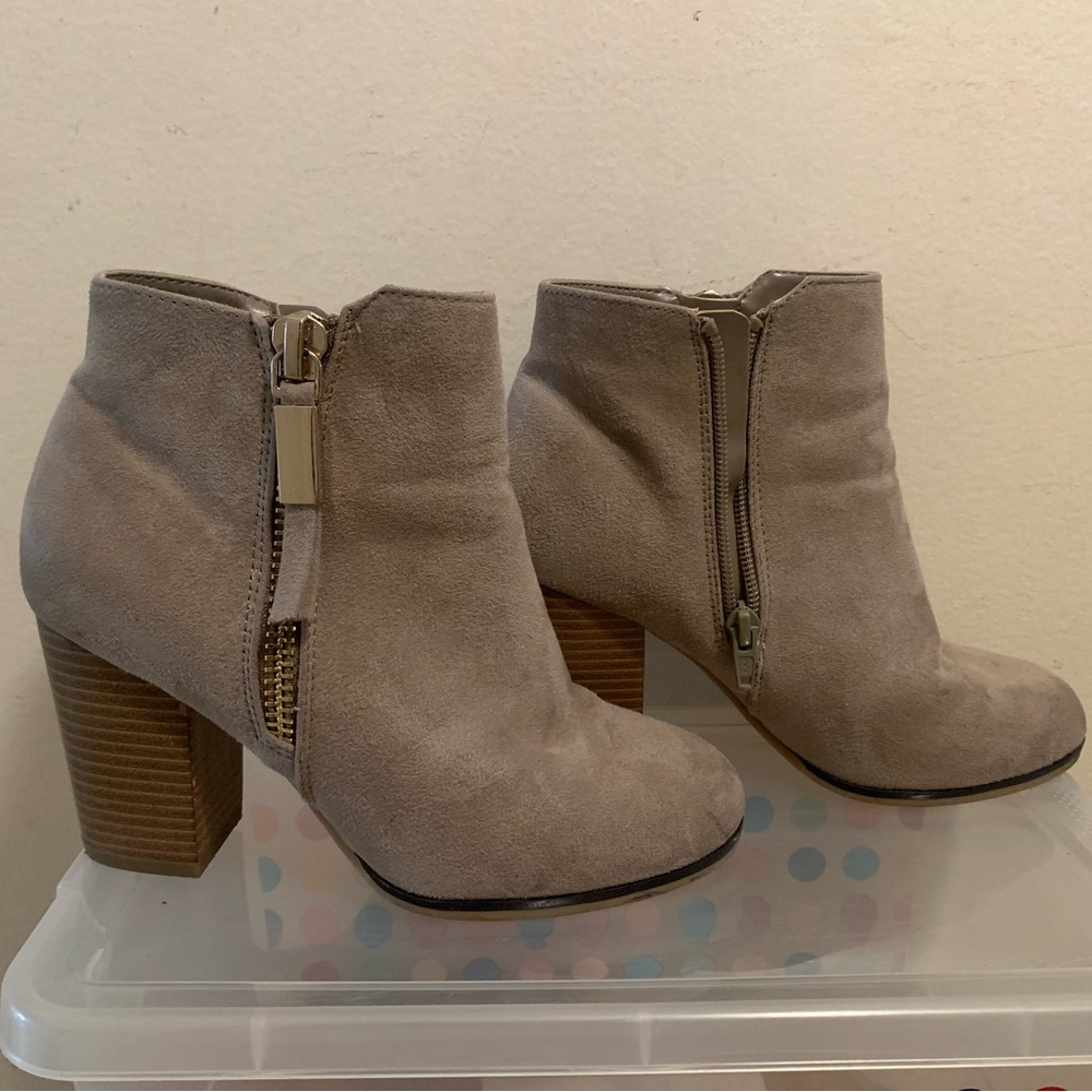 Apt. 9 Women's Suede Ankle Boots - Taupe